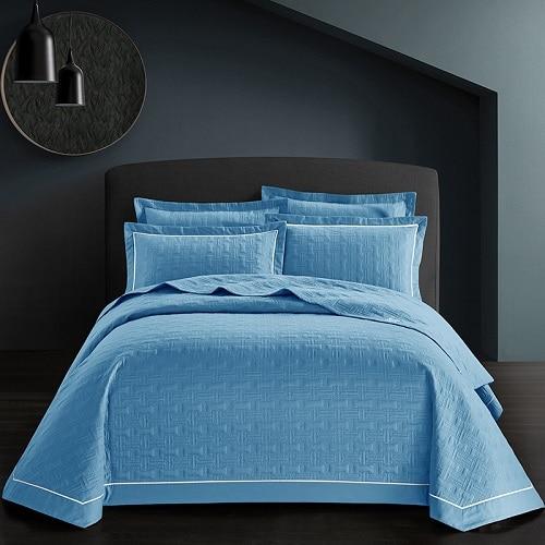 Luxury Bedspread & Cushion Covers Set